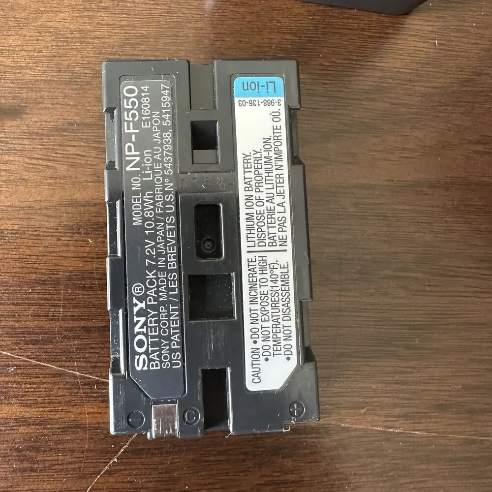 Sony Mavica MVC-FD88 Digital Still Camera Battery Charger Floppy Disk WORKS